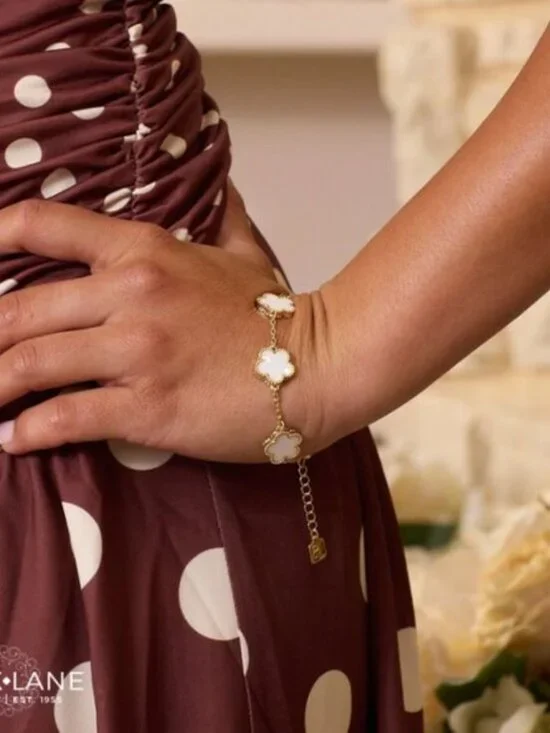 Park Lane White Ivy Quatrefoil Bracelet - Picture 7 of 8